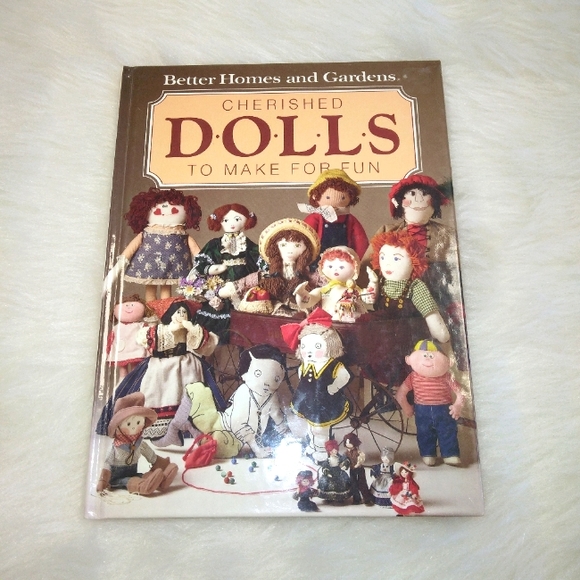 BOOK Cherished Dolls to Make for Fun, Better Homes and Gardens - Picture 1 of 8